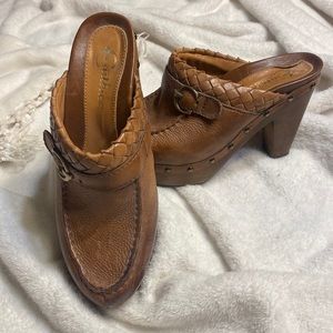 Carthies Heeled Mules
